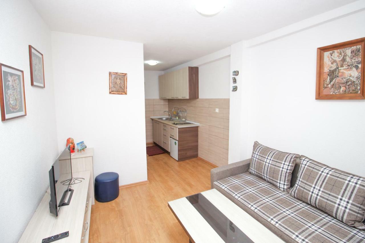 Apartmani Mishe Vevčani Exterior foto